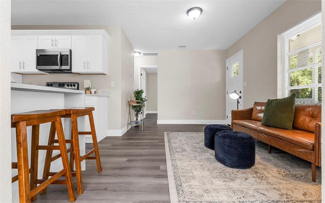 3907 W Walnut St, House other with 2 bedrooms, 1 bathrooms and null parking in TAMPA FL | Image 8