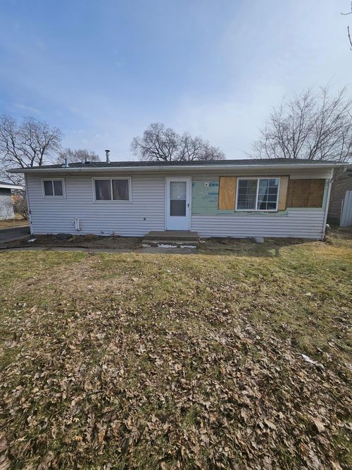 6430 Girard Ave N, Brooklyn Center, MN, 55430-1836 | Card Image