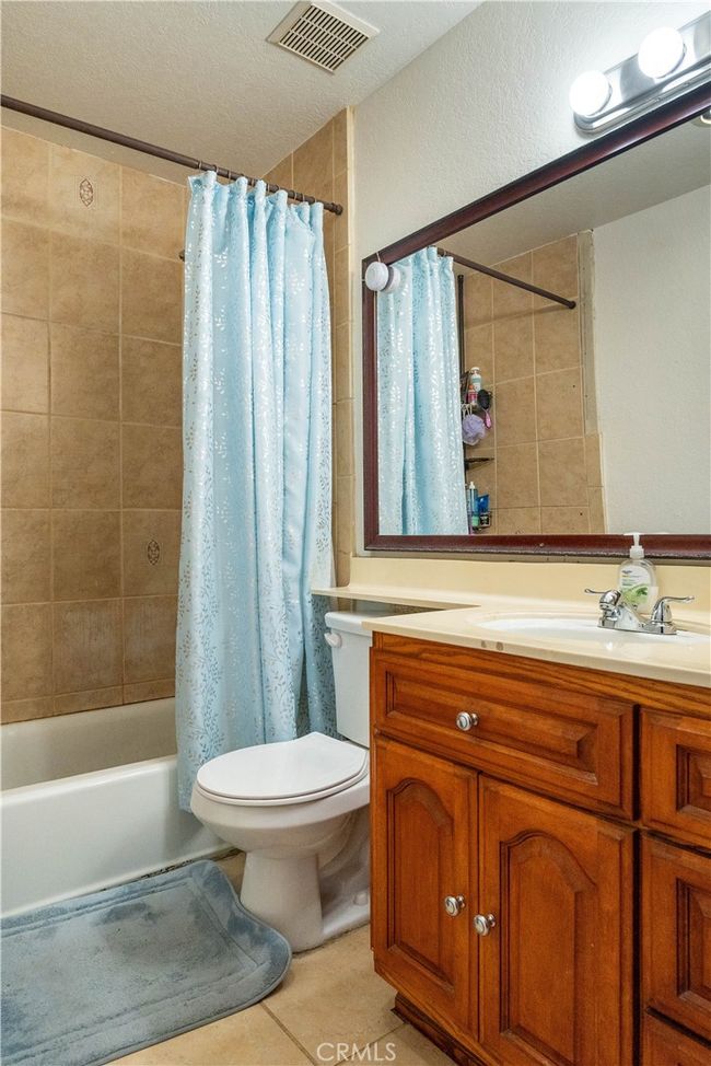 UNIT-33 - 14287 Foothill Blvd, Townhouse with 3 bedrooms, 3 bathrooms and 2 parking in Sylmar CA | Image 14