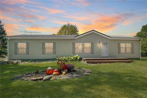 3381 Ne Gospel Ln, Hamilton, MO, 64644-8257 | Card Image