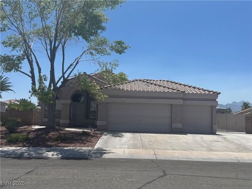 6117 Azurite Dr, Las Vegas, NV, 89130-3703 | Card Image