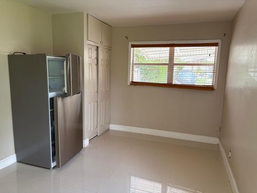 rear-706 Glenn Pkwy, Hollywood, FL, 33021-5625 | Card Image