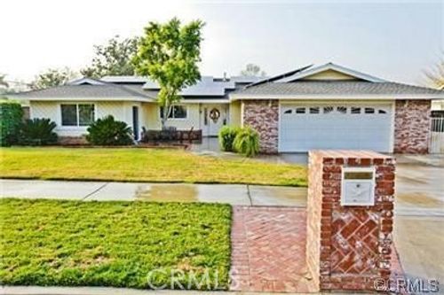 4777 Windsor Rd, Riverside, CA, 92507-5896 | Card Image