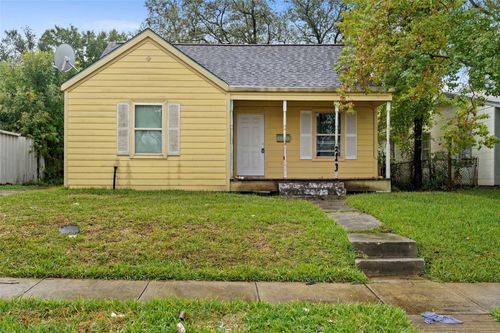 213 Olive Ave, Pasadena, TX, 77506-2010 | Card Image