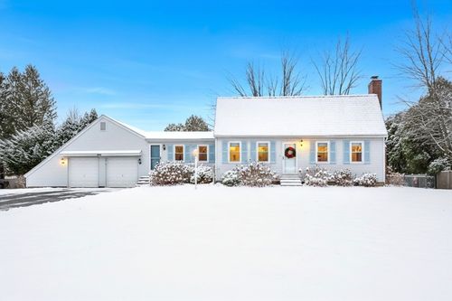 999 N Street Ext, Feeding Hills, MA, 01030-1505 | Card Image