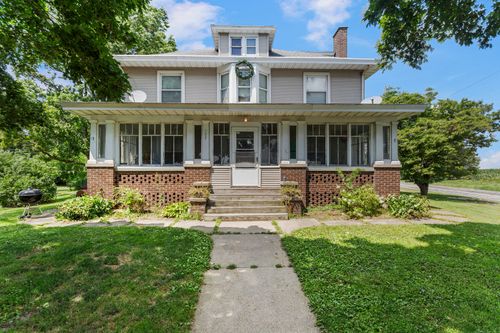 102 Bodman St, Milmine, IL, 61855-9516 | Card Image