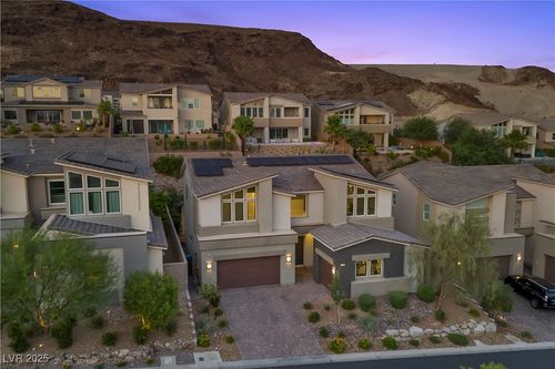 28 Vista Outlook St, Henderson, NV, 89011-3165 | Card Image