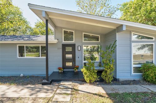 1204 Eleanor St, Austin, TX, 78721-2118 | Card Image