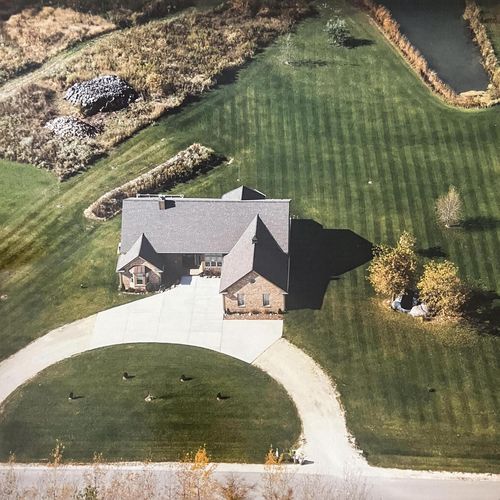 2075 Parkwood Court, Grafton, WI, 53024 | Card Image