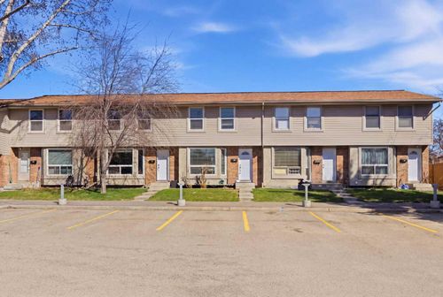 60-123 Queensland Drive Se, Calgary, AB, T2J5J4 | Card Image
