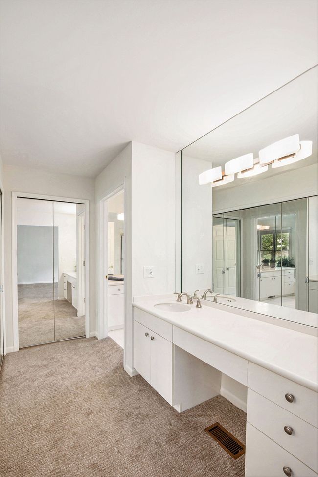 Primary Bath/Closets | Image 11