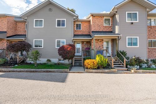 4-18 Sauble River Rd, Grand Bend, ON, N0M1T0 | Card Image