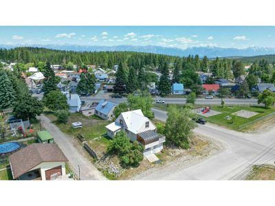 400 Cranbrook St, House other with 3 bedrooms, 1 bathrooms and null parking in Kimberley BC | Image 2