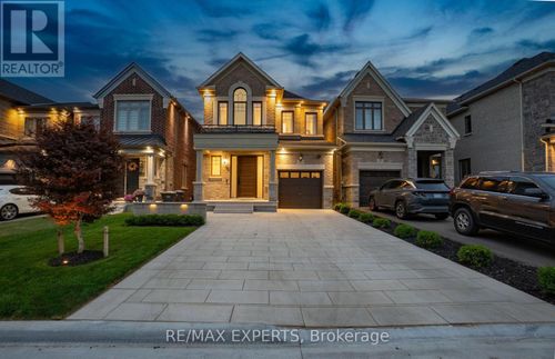 7 Clover Bend Terr, Bolton, ON, L7E4M6 | Card Image