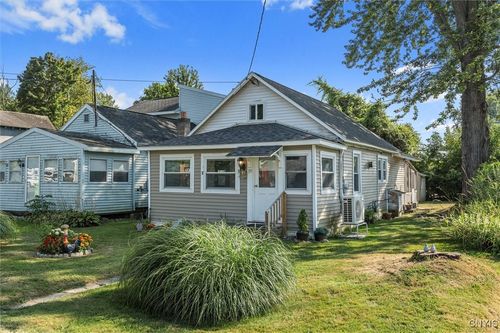 139 Oswego Ave, Canastota, NY, 13032-3201 | Card Image