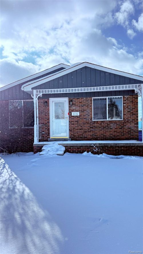 8236 Ford Ave, Warren, MI, 48089-2339 | Card Image