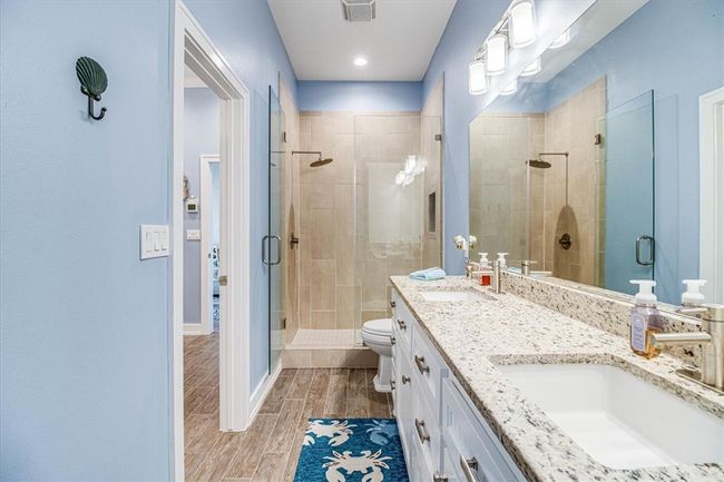 En-suite | Image 26