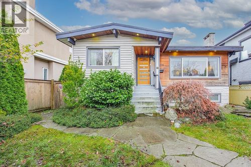 778 E 52nd Ave, Vancouver, BC, V5X1H2 | Card Image