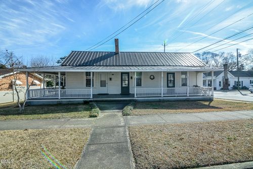 b-221 S Church St, Clayton, NC, 27520-2421 | Card Image