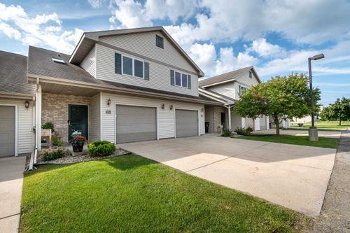 264 Alpine Meadow Circle, Oregon, WI, 53575 | Card Image