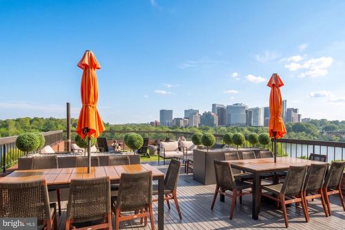 401-3299 K St Nw, WASHINGTON, DC, 20007-4447 | Card Image