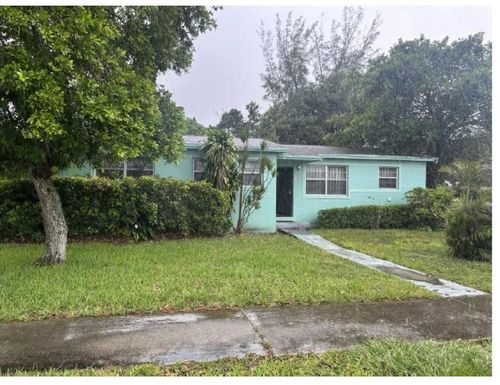 2380 Nw 175th St, Miami Gardens, FL, 33056-4633 | Card Image