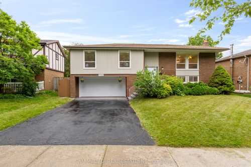 7209 Fayette Cir, Mississauga, ON, L5N1Y5 | Card Image