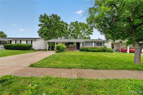 1055 Jackson Lane, St Louis, MO, 63031 | Card Image