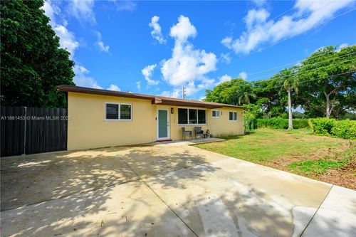 15640 Sw 295th Ter, Homestead, FL, 33033-2600 | Card Image