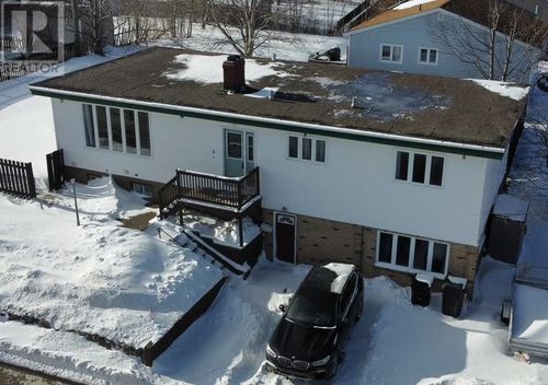 3 Larkhall St, Saint Johns, NL, A1B2C2 | Card Image