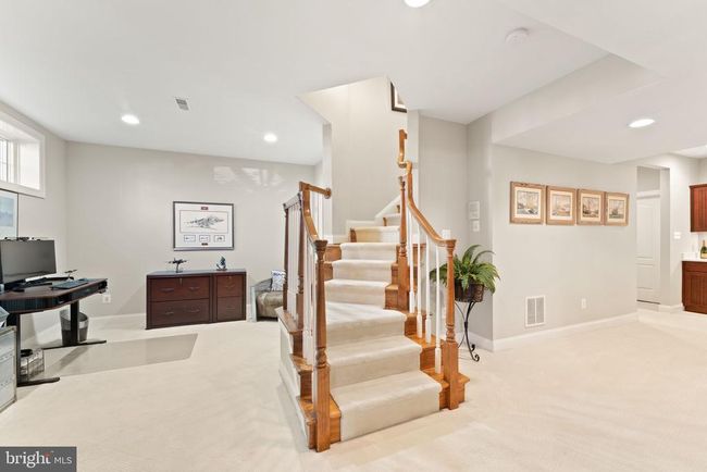 18985 Coreopsis Ter, Townhouse with 3 bedrooms, 4 bathrooms and null parking in LEESBURG VA | Image 63