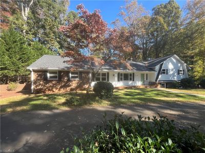 4290 Briar Creek Road, House other with 3 bedrooms, 2 bathrooms and null parking in Clemmons NC | Image 1