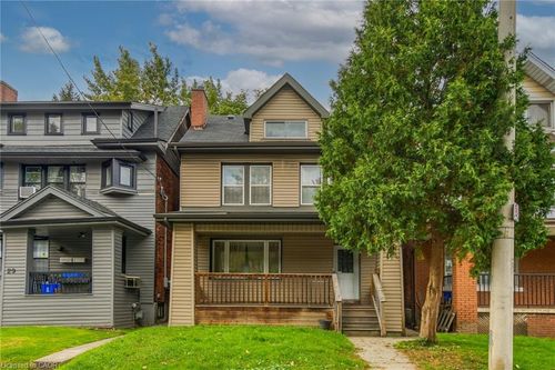 31 Gibson Ave, Hamilton, ON, L8L6J4 | Card Image