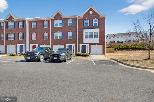 211 Dundee Pl, FREDERICKSBURG, VA, 22405-2083 | Card Image