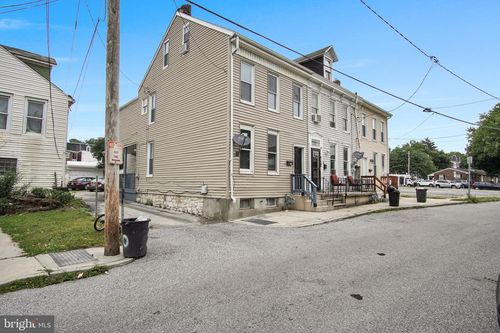 415 Saint Paul St, YORK, PA, 17401-2944 | Card Image