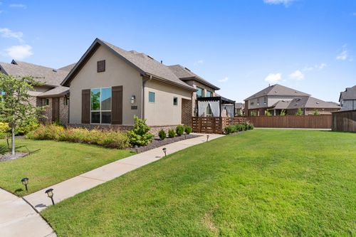 2738 Westbank Trl, Garland, TX, 75042-3936 | Card Image