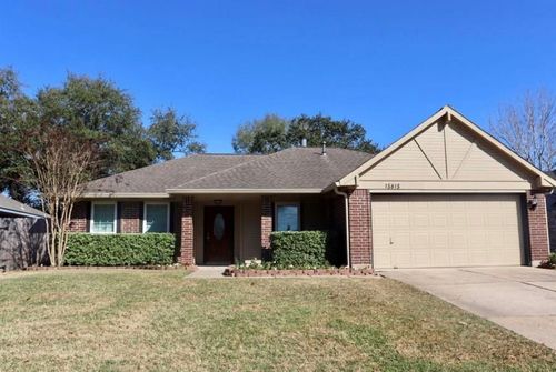 15815 Pilgrim Hall Dr, Friendswood, TX, 77546-2958 | Card Image