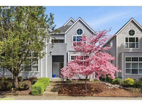 425 Ne Roth St, Portland, OR, 97211-1078 | Card Image