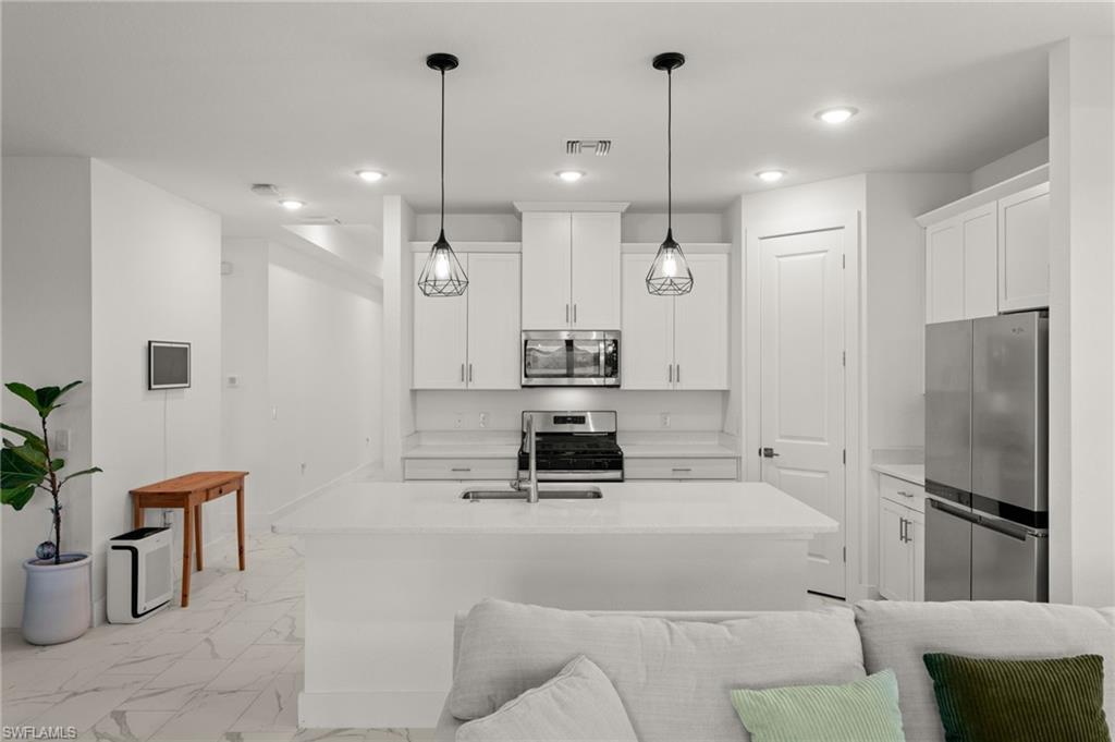 Residential in PUNTA GORDA 3