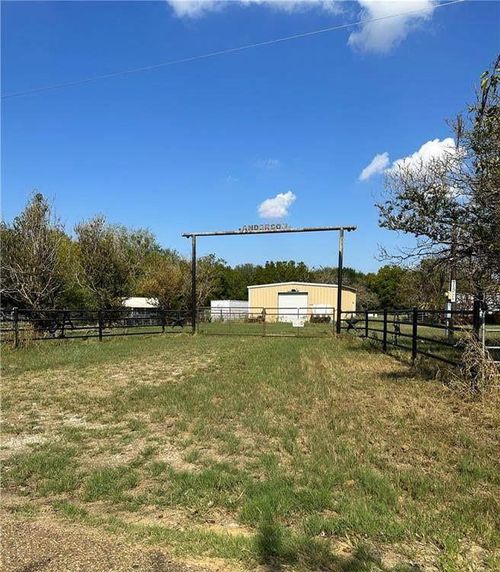 853 County Road 206, Bremond, TX, 76629-4502 | Card Image
