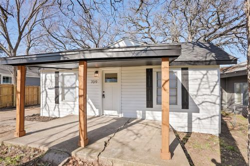 709 E Gandy St, Denison, TX, 75021-2815 | Card Image