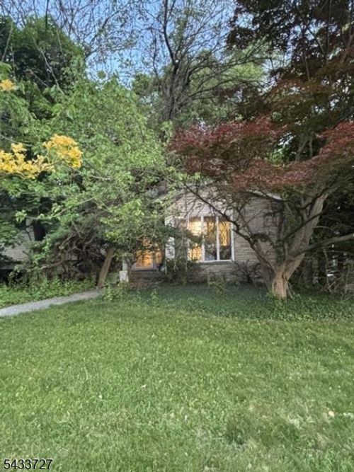 50 Brookside Ave, Caldwell, NJ, 07006-5911 | Card Image