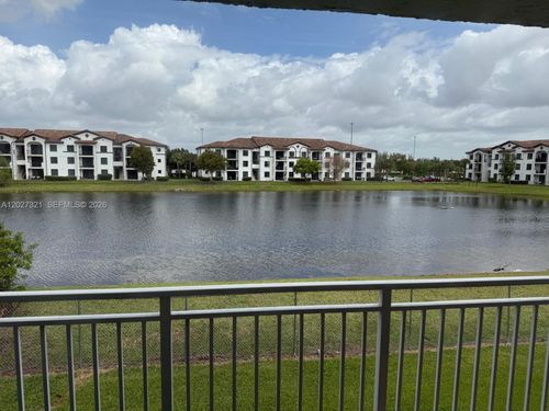 k232-9373 Fontainebleau Blvd, Miami, FL, 33172-5668 | Card Image