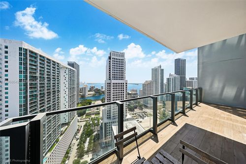 2909-68 Se 6th St, Miami, FL, 33131-3494 | Card Image