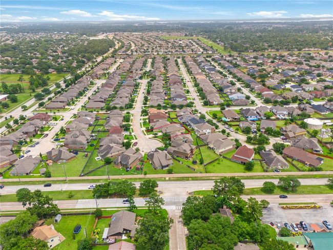 4010 Loft Square Pl, House other with 5 bedrooms, 4 bathrooms and 2 parking in Humble TX | Image 7