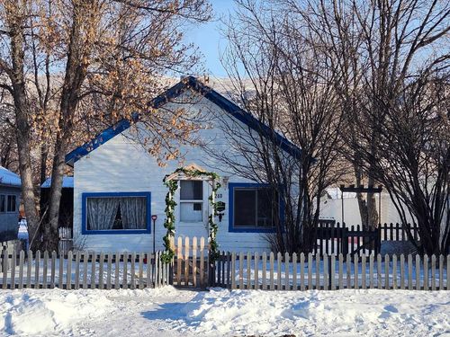 240 2 Ave, Drumheller, AB, T0J1B0 | Card Image