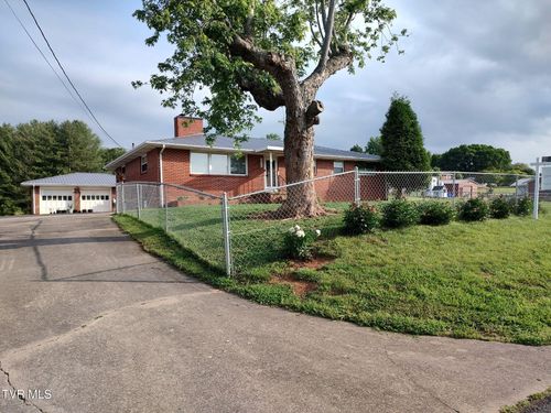 457 Devault St, Church Hill, TN, 37642-3401 | Card Image
