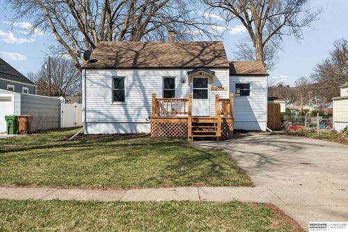 2004 Main Street, Bellevue, NE, 68005 | Card Image