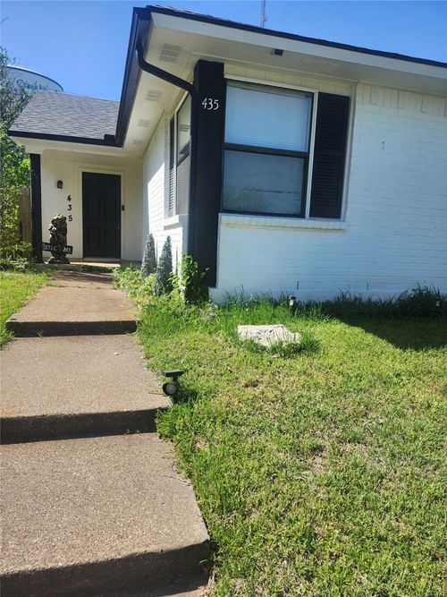 435 Pogue St, Cedar Hill, TX, 75104-9058 | Card Image
