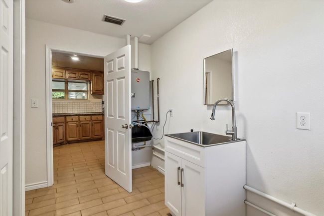 640 Cactus St, House other with 3 bedrooms, 2 bathrooms and null parking in Bridge City TX | Image 22